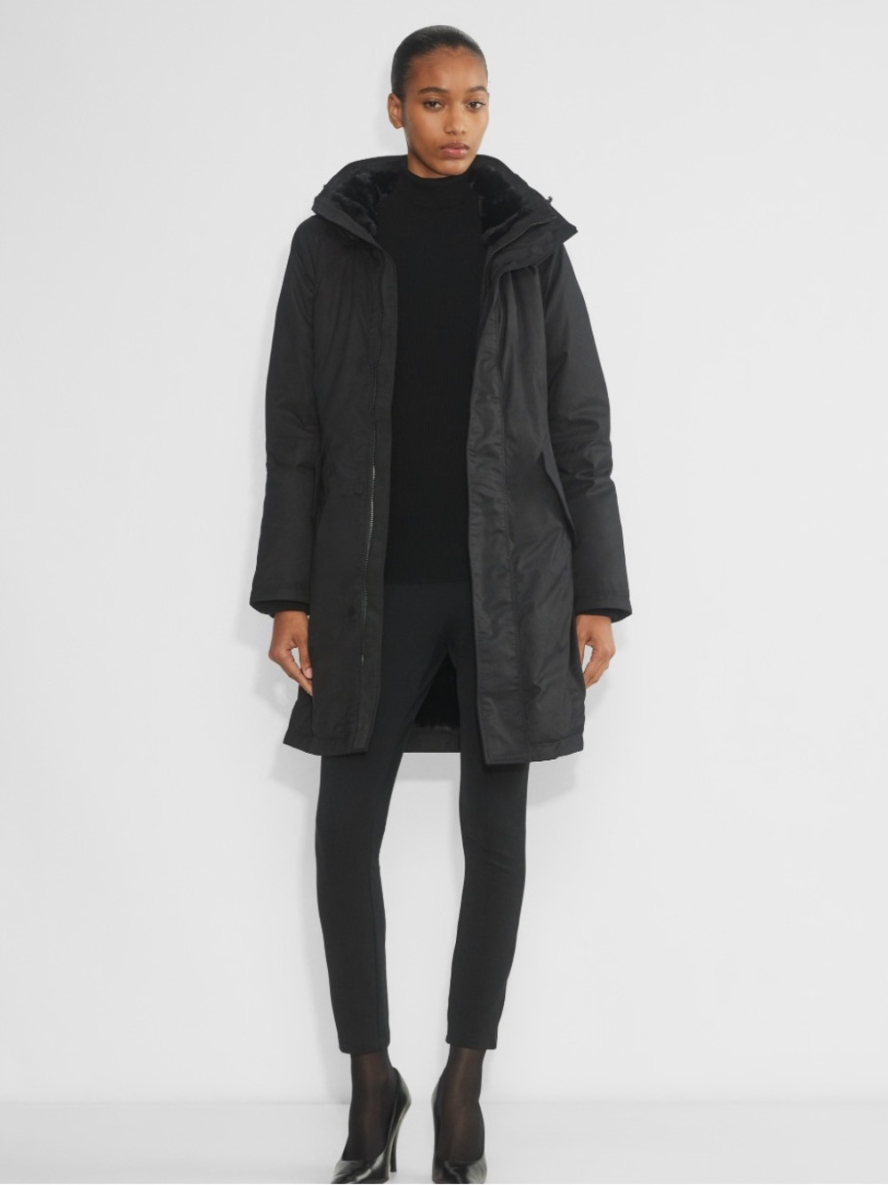 ARITZIA TNA Black Hooded Parka